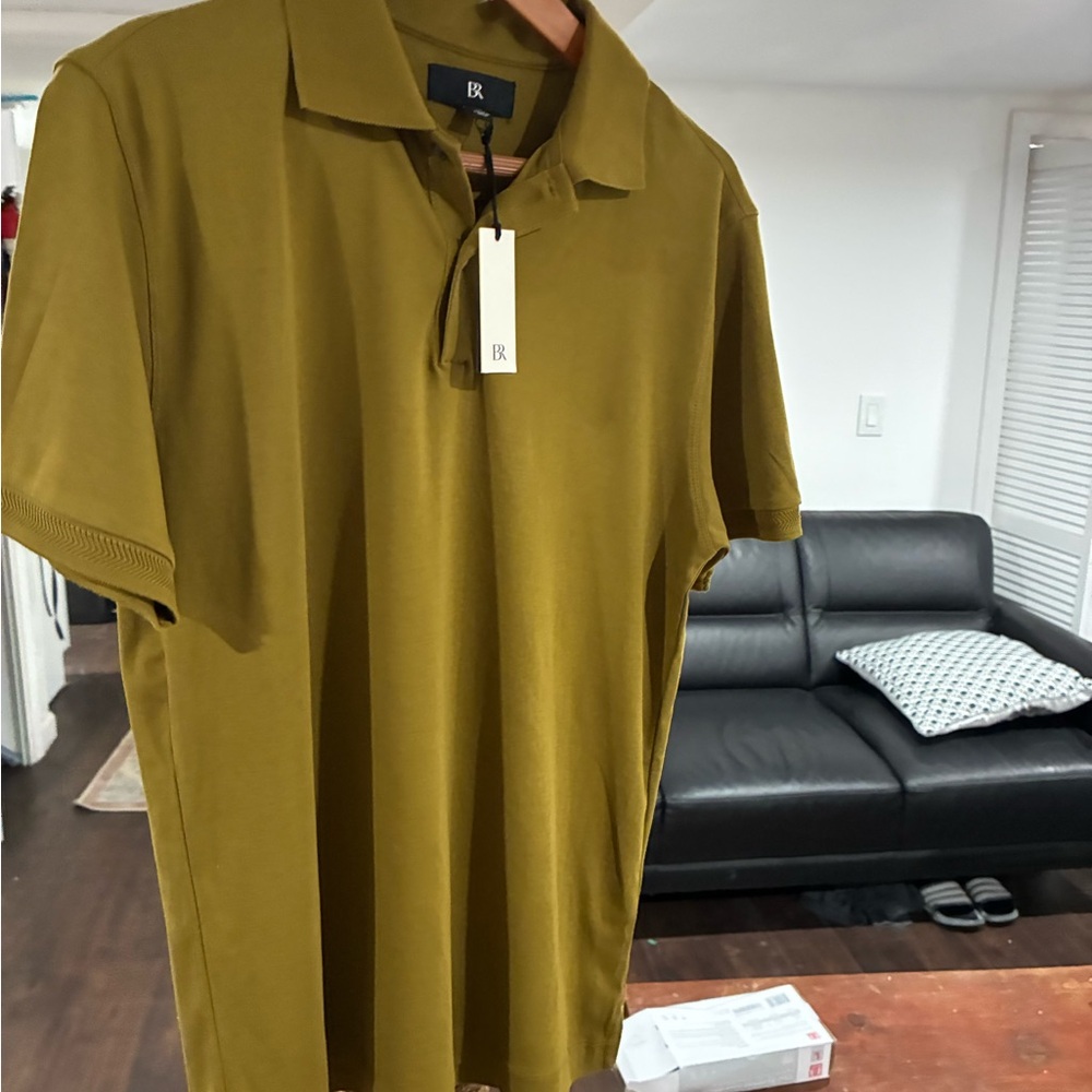 Banana Republic Men's Mustard Green Polo